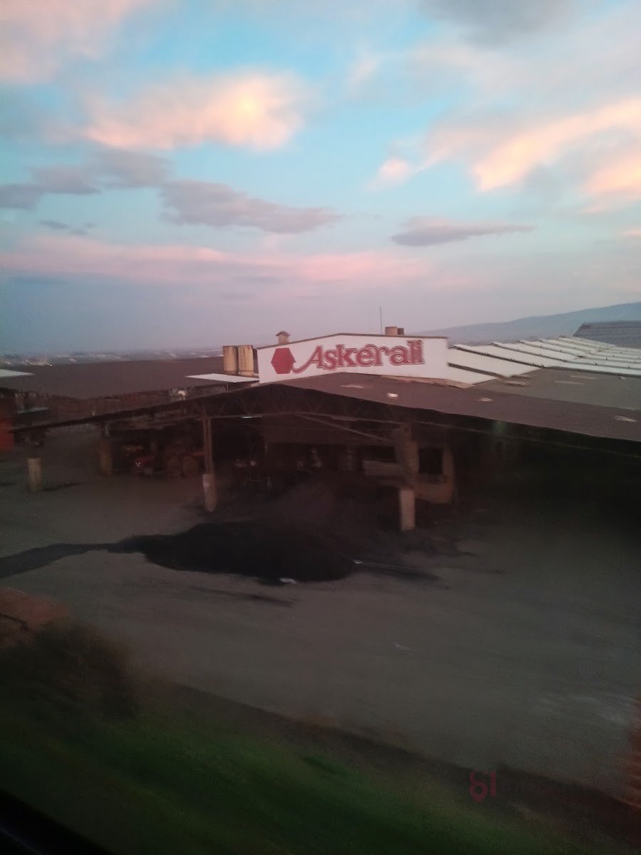 Asker Ali Tuğla Fabrikasi - Mağazalar