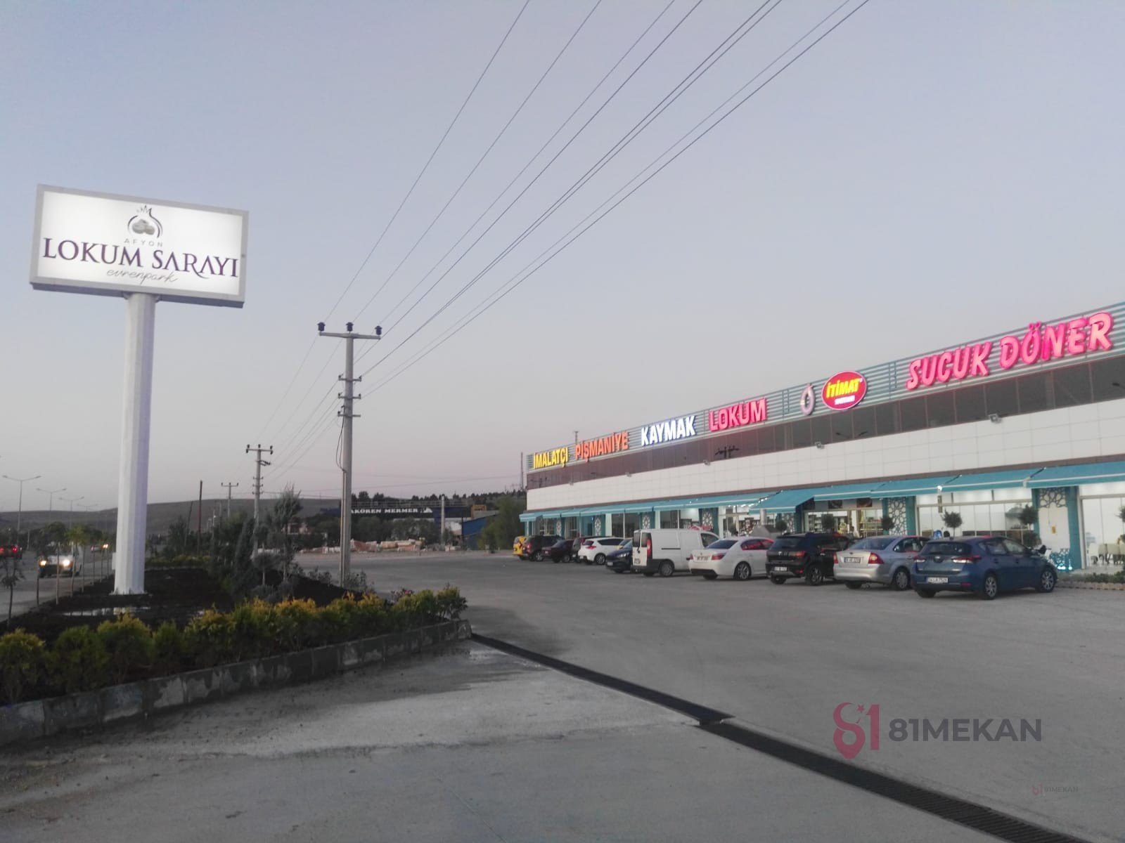 Lokum Sarayi̇-Afyon Lokumu - Pastane ve Tatlıcılar