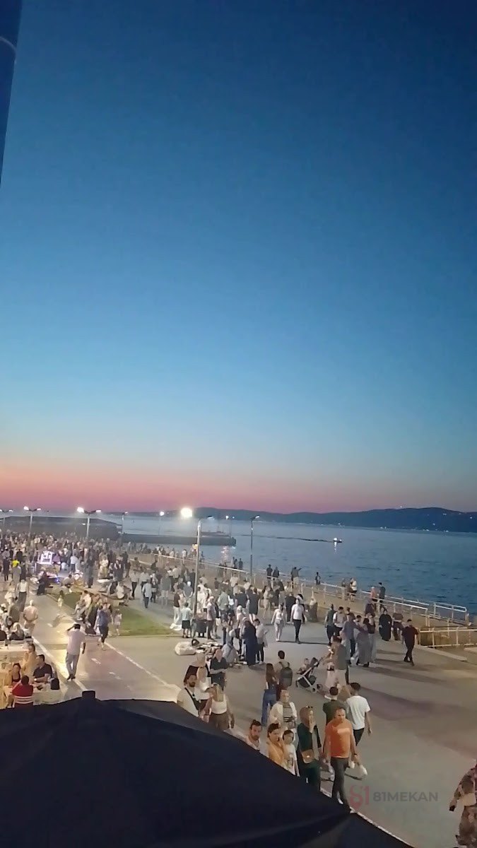 Mudanya Eminönü Balık Ekmek Bursa Ercan Usta - Restoranlar
