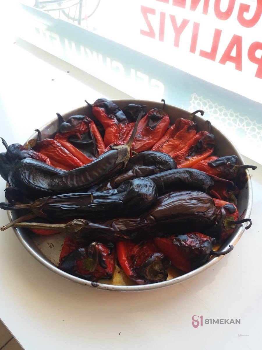 Selçuklu Etliekmek Ve Pide Salonu - Restoranlar