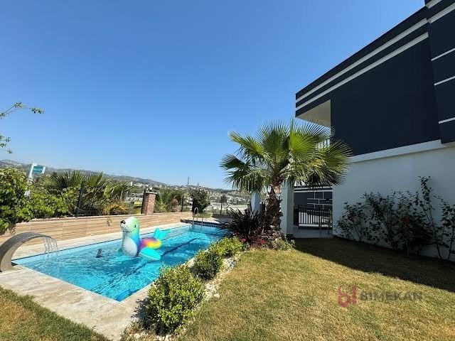 Villa Mit Privatem Pool In Der Nähe Von Strand Und Einkaufszentrum - Bungalov & Kamp Alanları