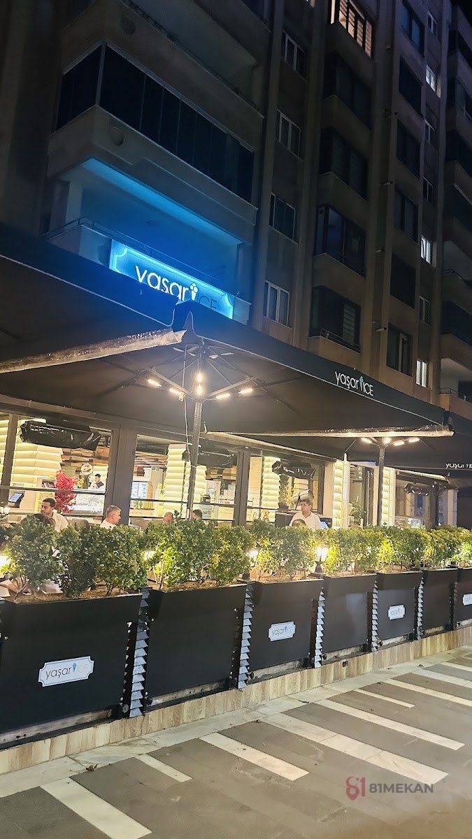 Yaşar Ice Dondurma - Pastane ve Tatlıcılar