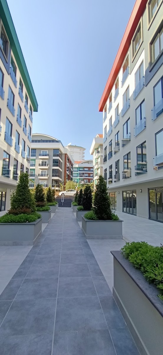 Home World Alanya immobilien - Mağazalar