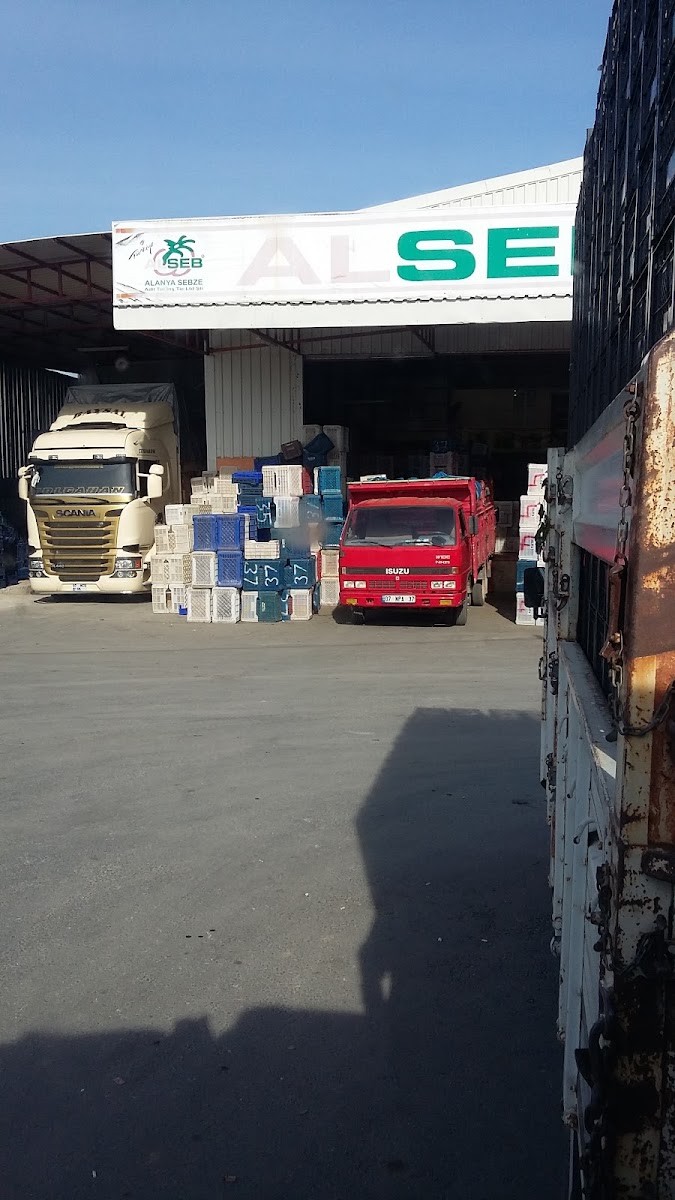 Konaklı toptancı hali - Mağazalar