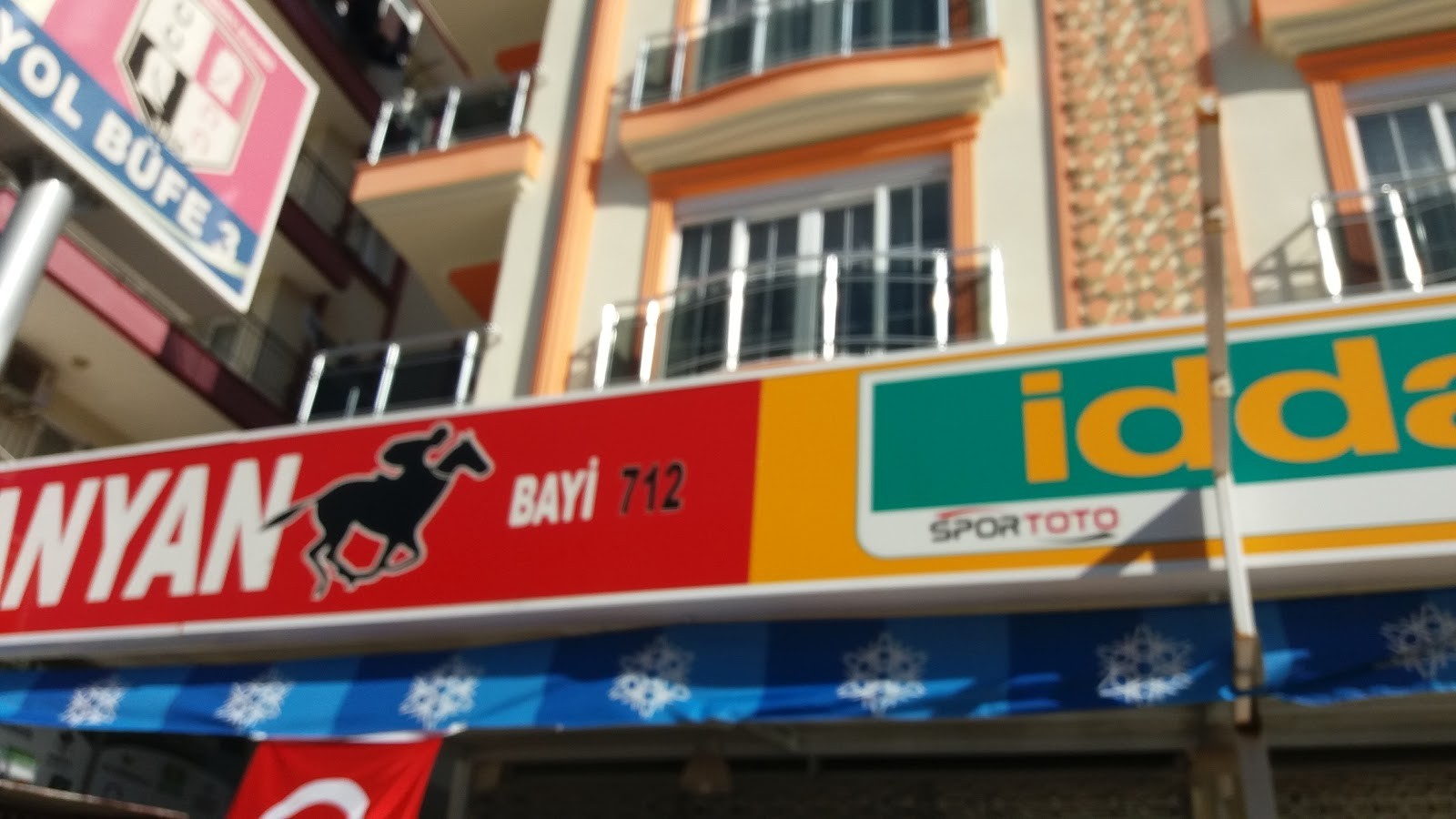 Öz Dörtyol Büfe 3 - Mağazalar