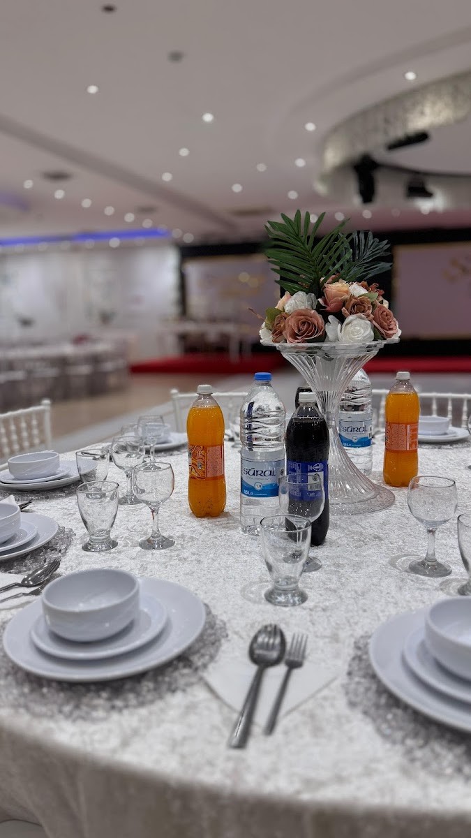 Şura Hall Düğün Salonu - Mağazalar