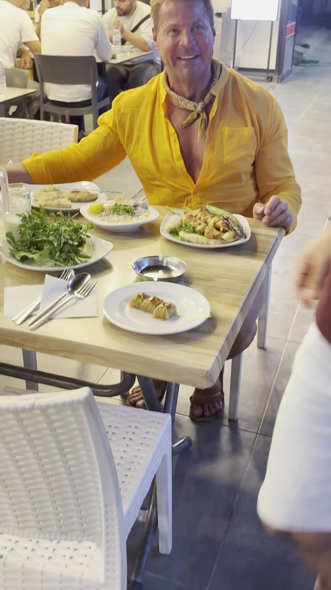 Tevfik Şimşek Şimşek Köfte Piyaz - Restoranlar