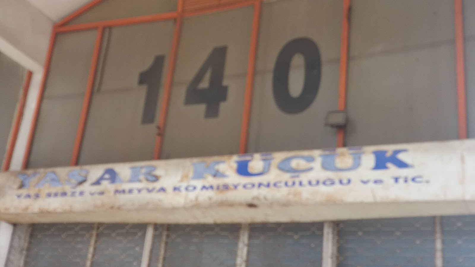 Yaşar Küçük - Mağazalar